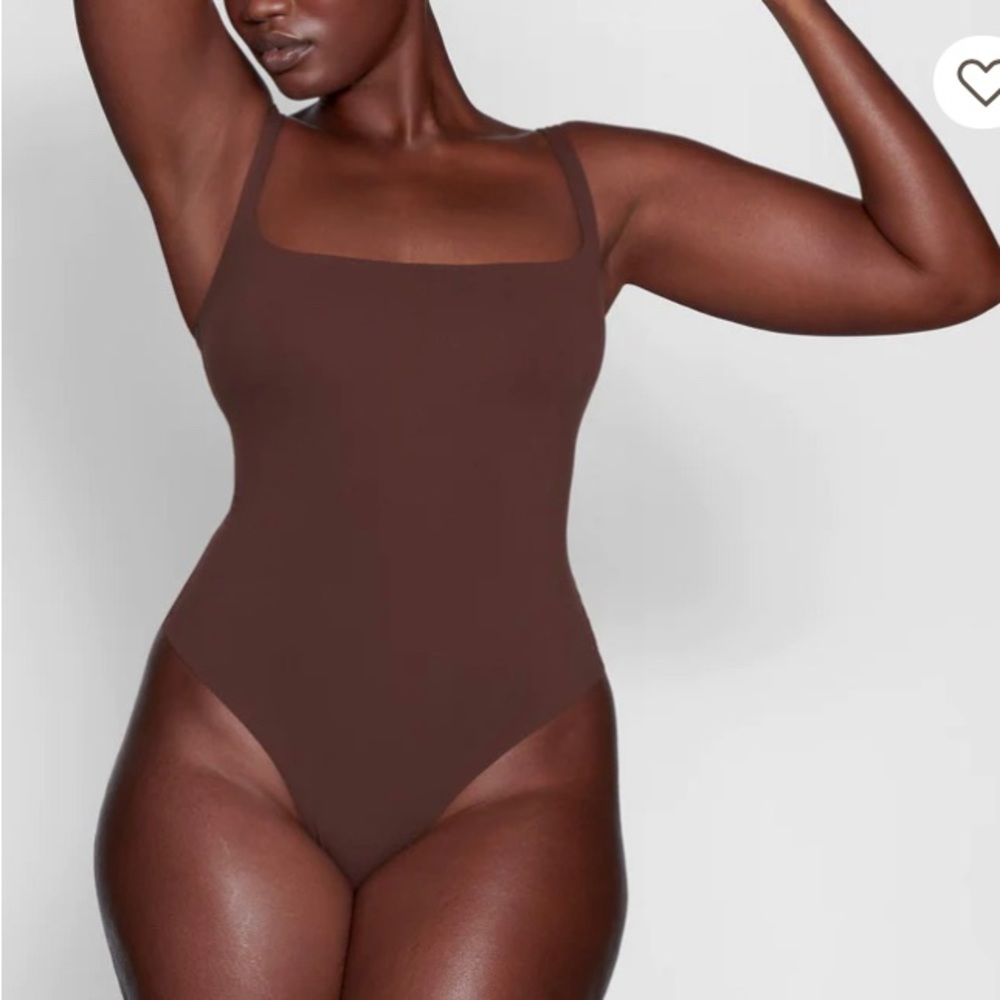 SKIMS NWT Fits Everybody Square Neck Bodysuit - Cocoa
